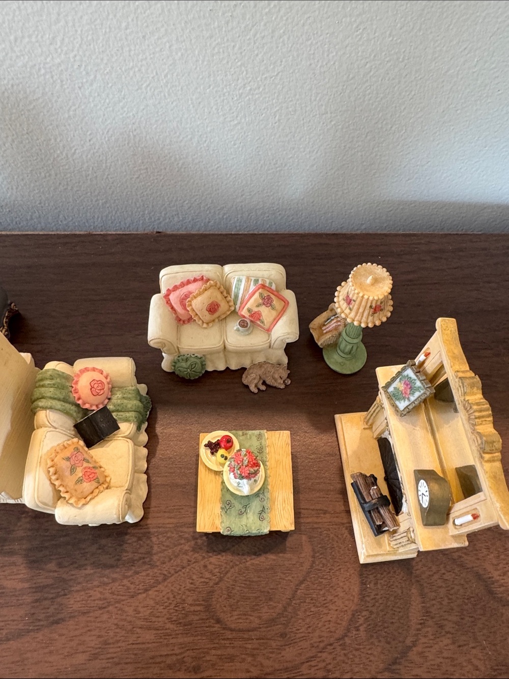 Vintage Avon Victorian Memories Miniature Furniture Sets - 12 Piece Lot - Picture 3 of 13